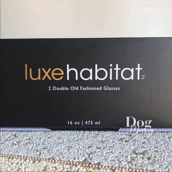 Luxe Habitat Iridescent Structured Wine Glasses - Picture 4 of 5